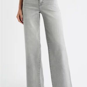 Stylish Women's Light Green/Gray Jeans